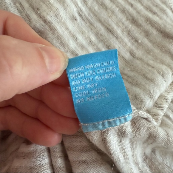 J McLaughlin Stripe Button Blouse Size Medium - Picture 10 of 13